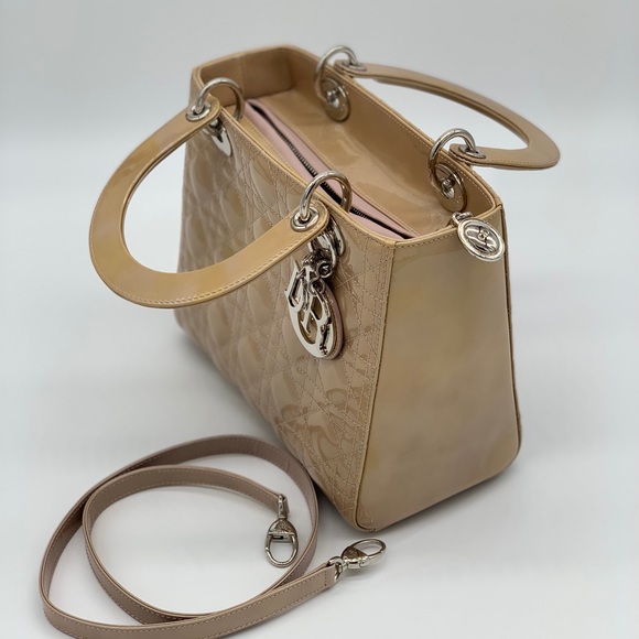 Lady Dior Patent Cannage bag - Picture 8 of 8